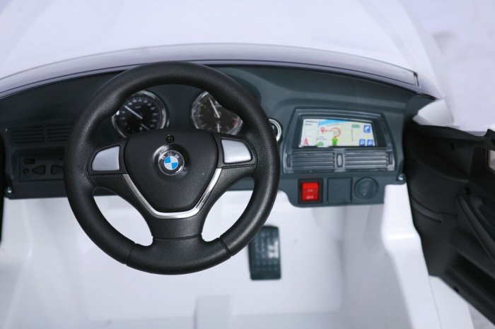 Lizenz Elektro Kinderfahrzeug BMW X6 in Weiß
